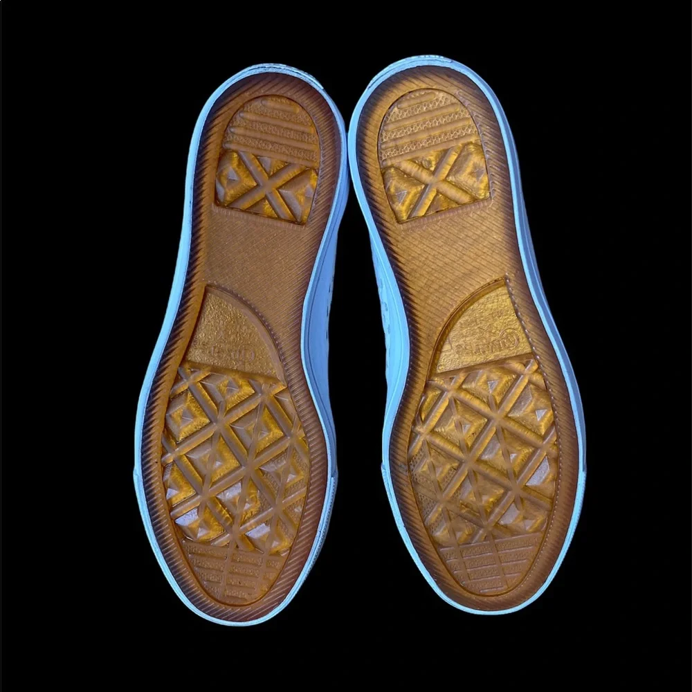 Converse Chuck Taylor All Star White Out Leather - Picture 11 of 13